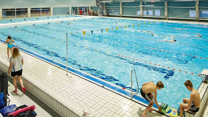 Philips swimming pool lighting - water proof lighting